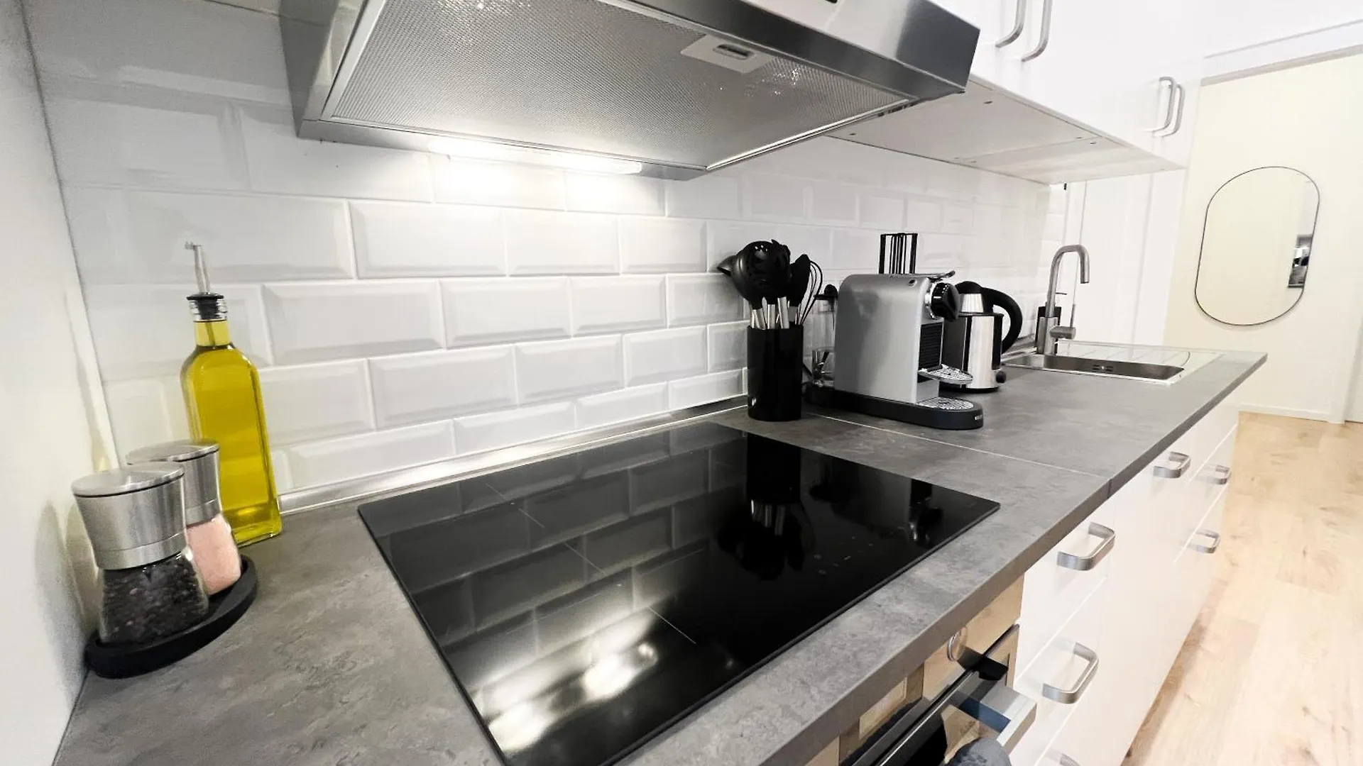 Vibehome Duesseldorf - Little Tokyo Deutschland
